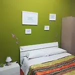 Il Poeta Panzió 2*